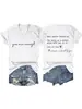 Camiseta de Talla Grande 100 kg con Estampado Creativo de Letras, Cuello en V y Manga Corta para Mujer, Top de Moda y Versátil para Verano