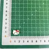 Botões fofos de gato e cachorro em desenho animado com dois furos, acessórios artesanais DIY para decorar elásticos de cabelo, decorações de cordão, botões para suéteres e cardigans