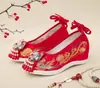 [Cubierta Jinhuang] Zapatos de boda chinos Xiuhe estilo antiguo Ming rojos Hanfu zapatos de boda de novia para mujer zapatos bordados