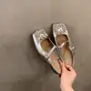 Sandalias de Moda de Venta Caliente Cuadradas con Hebilla y Pedrería, Medias Sandalias, Nuevas de Verano 2025, Estilo Francés Mary Jane, de Punta Cerrada