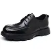 Zapatos de cuero casuales de negocios para hombre de capa superior, cuero genuino, elegantes, versátiles, ligeros, zapatos de un solo color, zapatos para hombre con cordones y suela gruesa