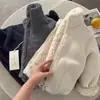 Chaqueta de lana de cordero hecha a medida para niños, colección de invierno 2025, chaqueta con forro polar para niños pequeños y niños, prenda exterior de color liso, chaqueta cálida estilo coreano para bebés