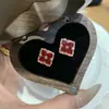 Buqi Lati Pendientes Mini Pequeños Cepillados Italianos Blanco Natural Flor de Fritilario Trébol de Cuatro Hojas Pendientes Estilo Corte Vintage