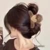 Pinza de garra de felpa para otoño e invierno, estilo elegante, para cabello fino en la nuca, pinza para el cabello de tamaño mediano para mujer, accesorio para el cabello tipo pinza de tiburón
