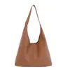 Bolso Tote de Piel Suave de Alta Gama Estilo Coreano para Mujer Verano 2025 Gran Capacidad Retro Simple Bolso de Hombro para el Trabajo