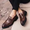 Sapatos de Couro Pontudos para Homens, Estilo Britânico e Coreano Retrô com Sola Grossa para Aumentar a Altura, Sapatos de Couro para Cabeleireiro, Sapatos da Moda Tendência para Boate Masculina