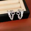 Pendientes Metálicos Huecos con Patrón en Forma de C Bañados en Oro Real de 14K con Aguja de Plata Pendientes Personalizados Estilo Metálico Pendientes de Lujo Ligero de Alta Gama para Mujeres
