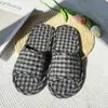 Pantuflas de Tela Pareja Interior Hogar Antideslizantes Transpirables Absorbentes Suelo de Madera Base de Tela Silenciosas Pantuflas de Tela para Hombre y Mujer