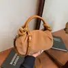 Colección de otoño 2026 transfronteriza: bolso de hombro elegante con pliegues, un bolso cruzado versátil y casual perfecto para ir al trabajo, y un bolso de mano sencillo