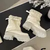Botas de plataforma de tacón grueso estilo británico retro negro para mujer, nuevas botas cortas versátiles para el verano de 2026 que aumentan la altura y estilizan