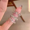 Anillo de Flor de Cinco Pétalos Hueco de Encaje Fresco de Diseño de Nicho Estilo Coreano y Japonés para Mujeres, Anillo de Moda Dulce Simple