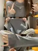 Suéter Versátil de Cor Sólida com Gola Alta Curta para Mulheres Outono e Inverno 2025 Estilo Coreano Slimming Look Camisa Básica de Tricô para Usar por Baixo Top