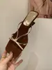 Sandalias Chuyuji de Tacón Grueso Doradas Francesas de Nicho con Tira Fina Zapatos de Hada 2025 Nuevos de Verano Tacones Altos para Combinar con Faldas