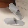 Pantuflas Desechables de Lino Fino con Suela de Goma para Hoteles y Bed & Breakfast, Pantuflas Cómodas para el Suelo, Pantuflas Desechables Antideslizantes
