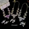 Banquete de Lujo~ Set de Aretes y Collar con Diseño de Hojas y Flores Tachonadas con Diamantes Estilo Europeo y Americano para Mujer, Cadena para Clavícula con un Toque de Lujo Ligero y de Alta Gama