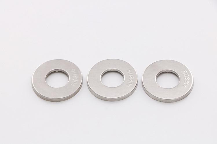 3871076131_1831566324