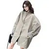 Gabardina a cuadros reversible elegante y versátil con botones para mujer, de venta al por mayor transfronteriza, abrigo de primavera y otoño de corte holgado, de alta gama y moderno