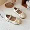 Sapatos de Outono para Meninas, Sapatos Infantis de Primavera e Outono, Novos Sapatos de Couro de Bebê de Outono 2026, Sapatos de Princesa com Solado Macio para Meninas