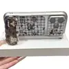 Funda para Teléfono con Soporte para Perro de Cuadros Azules Compatible con iPhone 16 Pro Max Funda para Teléfono Apple 17 Funda de Transformación Instantánea Galvanizada