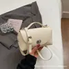 2026 Nova Moda Versátil Bolsa de Mão Feminina Simples Casual Bolsa de Ombro Transversal Bolsa de Design de Nicho de Alta Qualidade
