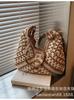 Bolsa de Palha Trançada Nova Moda Transfronteiriça Quadrada Oca Flor Grande Triângulo Cor Contrastante Bolsa Trançada de Ombro Bolsa de Férias Praia Bolsa Feminina