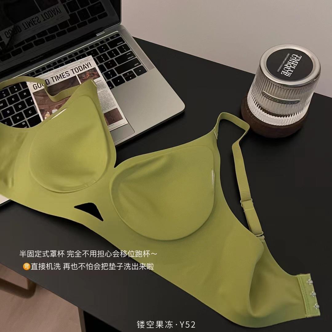 9a5a0669c1d04e8babcd3faddae13f