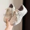 2026 Primavera/Verano Nuevo Estilo Exportación Suela Gruesa Malla Transpirable Zapatos de Entrenamiento Alemanes para Mujer Zapatos de Suela Blanda Transfronterizo