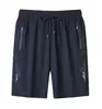 Nuevos shorts de seda helada de secado rápido para hombre de verano, shorts deportivos holgados y transpirables, pantalones casuales para fitness, estilo popular en línea