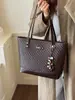 Bolso grande tejido con patrón transfronterizo para mujer, nuevo bolso tote casual de gran capacidad, bolso de hombro de moda y texturizado para el día a día