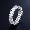 RAKOL Anillo de Zirconia Estilo Ins Europeo y Americano Transfronterizo con Diamante Rectangular y Cadena de Esmeralda Anillo de Diseño Hueco Joyería