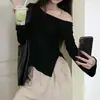 Venta al por mayor transfronteriza Otoño e Invierno Modal 260g Diseño de nicho Asimétrico Hombros descubiertos Sexy Camiseta de manga larga Tops para mujer