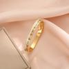 Pulsera Europea y Americana con Incrustaciones de Diamantes con Números Romanos de Acero de Titanio Chapado en Oro para Mujer, Pulsera Versátil de Estilo Coreano Simple al por Mayor Pulsera con Letras