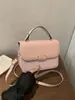 Bolsa de ombro texturizada retrô, novo modelo 2026, bolsa de mão estilosa com grande capacidade, adequada para uso casual e para o trabalho, estilo crossbody ou de mão, para mulheres