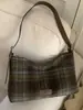 Bolso Grande de Moda Casual a Cuadros Transfronterizo para Mujer 2025 Bolso de Mano de Invierno Versión Coreana Estilo Universitario de Nicho