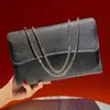 Nova Bolsa Moda Bolsa de Festa Bolsa de Nicho Francês Bolsa Feminina Corrente de Luxo Leve Bolsa de Ombro