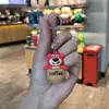 Llavero de Muñeco Oso Fresa de Dibujos Animados Colgante para Mochila de Goma Suave PVC Adorno para Teléfono Móvil Decoración de Pastel Regalo Venta al por Mayor