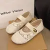 Zapatos de mujer de malla de encaje estilo francés con cuentas doradas pequeñas, zapatos Mary Jane huecos transpirables, nuevos zapatos de malla de verano 2026