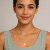 Joyería transfronteriza europea y americana simple cadena de perlas de imitación cadena clavicular collar colgante de oblea de metal de moda multicapa para mujer