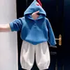Roupas infantis estilo coreano 2026 outono nova coleção azul dopamina desenho animado fofo suéter com capuz e calça reta para meninos e meninas