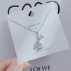 Diseño de moda sentido acero de titanio collar mujeres no se desvanece red popular cadena de clavícula temperamento lujo ligero nicho collar joyería al por mayor