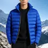 Atacado de fábrica: jaqueta de algodão masculina fina com gola alta, adequada para outono e inverno, proporcionando calor, com um design simples, estiloso e casual, e comprimento curto