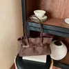 Bolsa de mano transfronteriza, terciopelo vintage, gran capacidad, bolso para mujer, bolso de hombro de exportación, versátil para el trabajo, bolsa de mano casual, personalizable