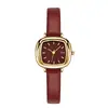 Relógio Gedi Fashion Tendência Pulseira de Couro Vermelho Âncora, Relógio Feminino Único de Quartzo Vermelho, Relógio de Pulso Simples Retrô