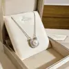 Nuevo producto transfronterizo: Cadena de clavícula elegante y versátil de lujo ligero con incrustaciones de microdiamantes, collar de acero de titanio, accesorio de joyería que no se decolora