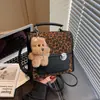 Mochila Estampa de Leopardo Feminina 2025 Nova para Estudante Universitário Viagem Diária Bolsa Escolar Pequena Leve Mochila Feminina para Viagem e Trajeto