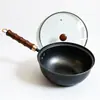 Wok de ferro forjado à mão Zhangqiu com cabo de bambu, adequado para cozinha doméstica, sem revestimento