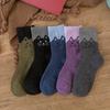Comercio Exterior Transfronterizo de Amazon Calcetines de Invierno 22 para Mujer, Calcetines de Media Caña, Gato de Dibujos Animados, Engrosados, Calcetines Cálidos de Lana de Conejo, Aliexpress