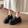 Zapatos Planos Versátiles Mocasines de Tacón Grueso Estilo Británico Zapatos Pequeños de Cuero para Mujer Aumentan la Altura Primavera Retro 2026 Negro Punta Redonda