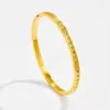 Pulsera transfronteriza de acero de titanio con diamantes cuadrados de alto brillo para mujer, pulsera de acero inoxidable simple y de lujo ligero de acero de titanio con micro diamantes pulidos