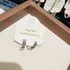 Pendientes Europeos y Americanos Versátiles Simples Chapados en Oro Incrustados con Circonita con Diseño de Forma de C Irregular Elegante y de Moda de Nicho para Mujeres